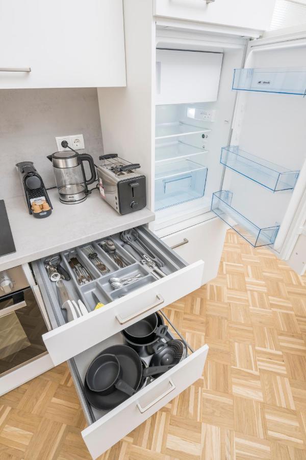 Anna And Friends Apartment Грац Екстериор снимка