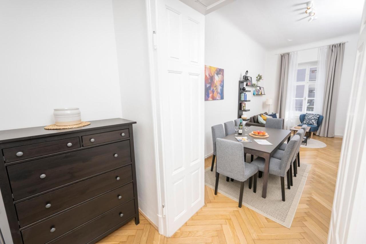 Anna And Friends Apartment Грац Екстериор снимка