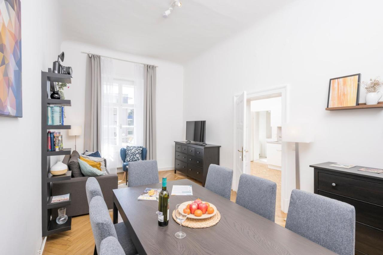 Anna And Friends Apartment Грац Екстериор снимка