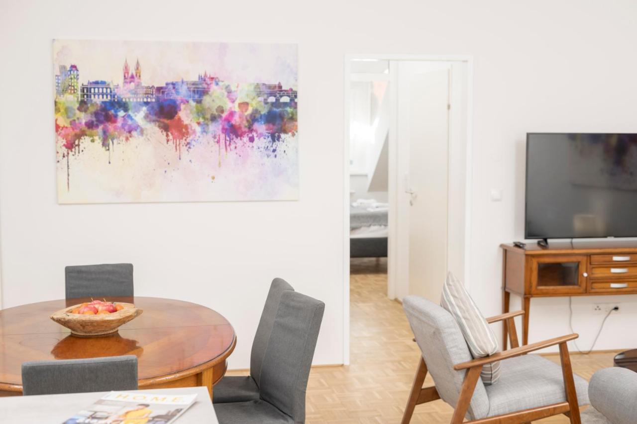 Anna And Friends Apartment Грац Екстериор снимка